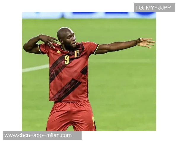 前裁判解读卢库米与戴维争议推搡事件及博洛尼亚红牌判罚合理性 前裁判解读卢库米与戴维争议推搡事件及博洛尼亚红牌判罚合理性