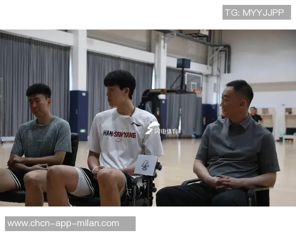 杨瀚森在比赛中拼尽全力却无得分表现正负值依然正面引发热议