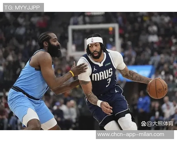 伦纳德首节表现低迷仅得2分4篮板三分球全失状态堪忧