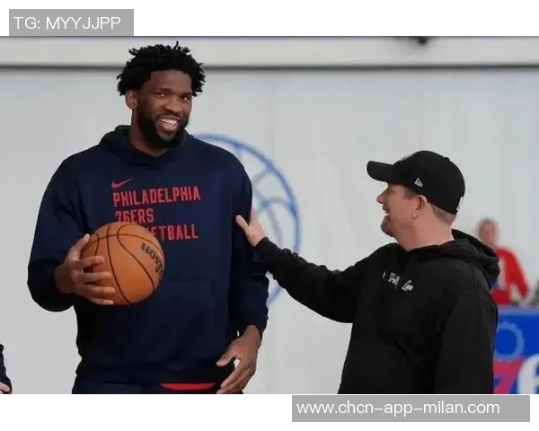 76人迎战太阳恩比德缺席乔治出战存疑球队面临挑战 76人迎战太阳恩比德缺席乔治出战存疑球队面临挑战