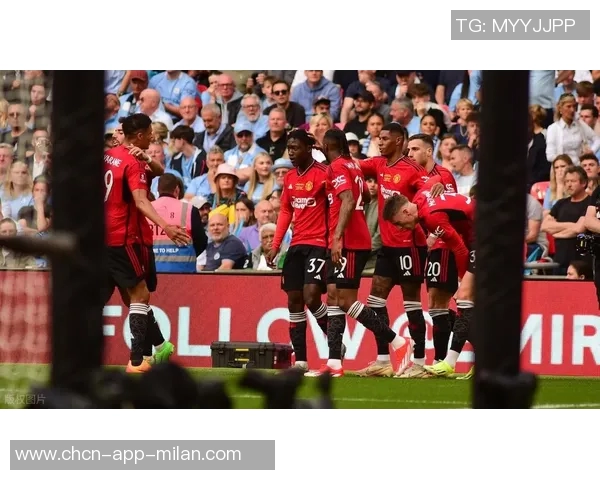 曼联计划四倍薪水续约梅努现周薪仅25万引关注